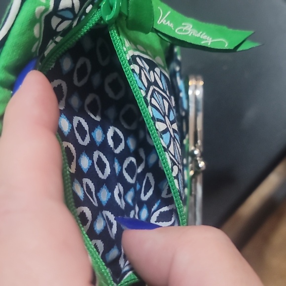 VERA BRADLEY retired rare cupcake blue green medallions wallet - Picture 7 of 8